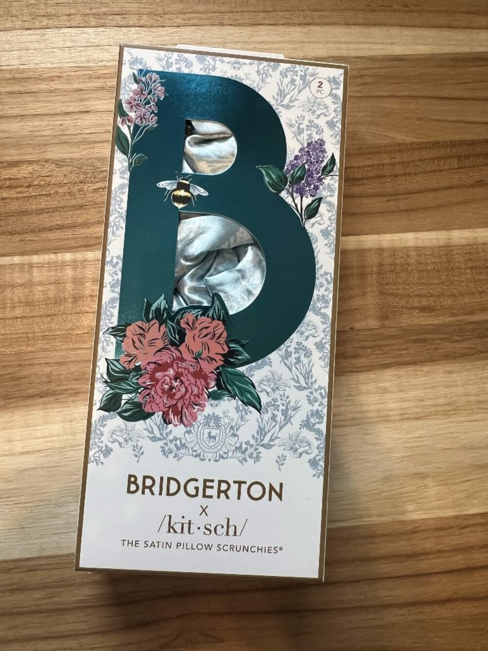 BNIB Kitsch Bridgerton Pillow Scrunchies